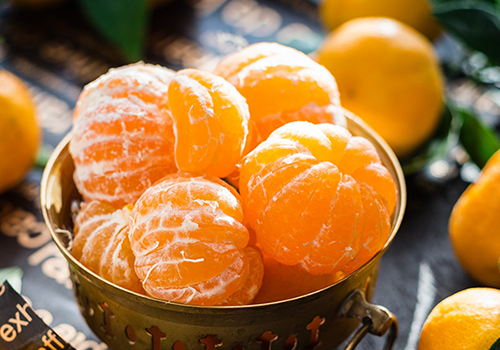 吃橘子有什么作用 橘子和蛤可以一起吃吗
