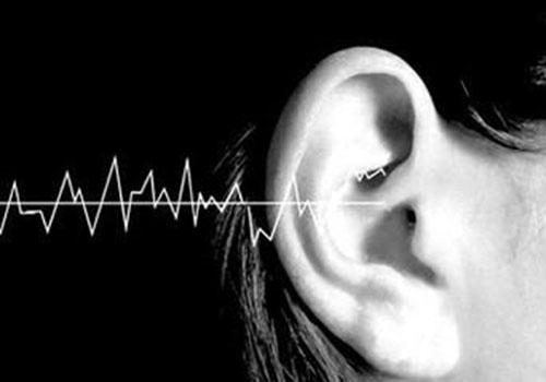 突发性耳鸣是什么原因（突发性耳鸣是什么原因引起的怎么治疗）