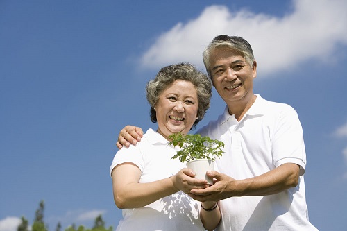 老年人失眠的原因分析（老年人失眠的原因及解决方法）