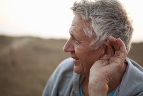 老人听力下降怎么办 老人听力下降怎么办吃什么药