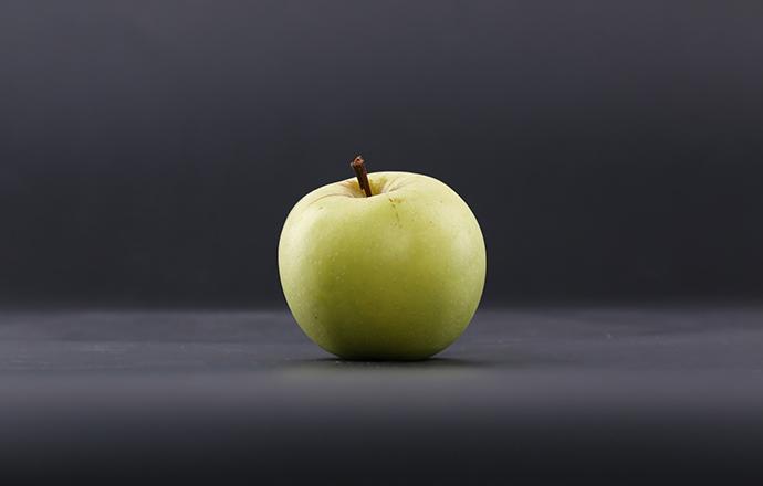 吃青苹果对身体有什么好处 吃青苹果对身体有什么好处和坏处
