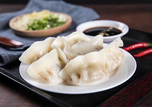 蒸速冻水饺用不用解冻 蒸速冻水饺需要解冻吗