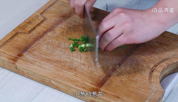 番茄腊肉煎饼如何做 番茄腊肉煎饼