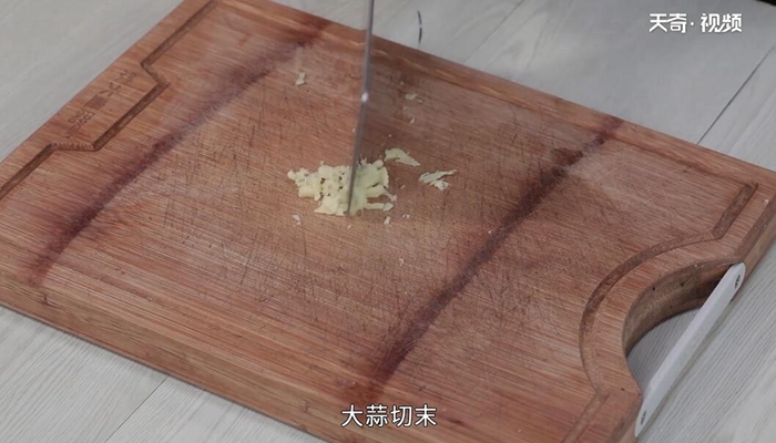 凉拌蕨根粉的家常做法 凉拌蕨根粉怎么做