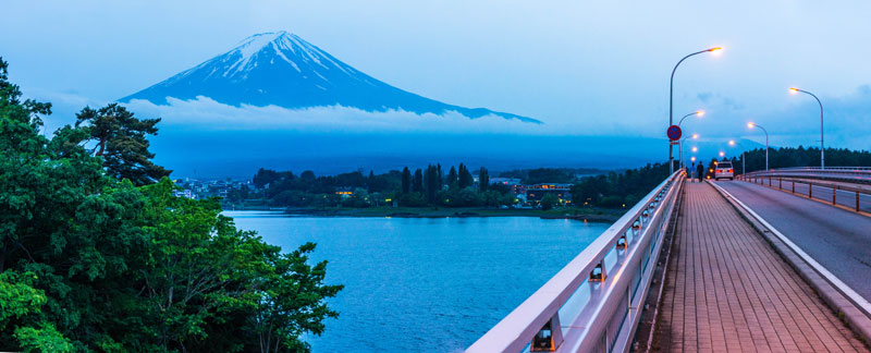 日本位于什么火山地震带