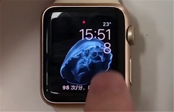 Apple Watch Series 4蜂窝网络款怎么设置表盘