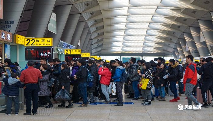 购买学生票怎么进站 学生票进站乘车流程