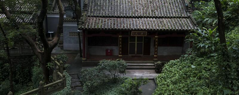 题破山寺后禅院翻译 题破山寺后禅院全文翻译