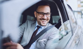 汽车多久换一次机油 多长时间给汽车换一次机油