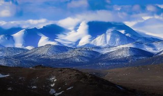 海拔与水的沸点关系 水的沸点和海拔高度的变化关系?