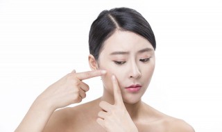 健身长痘痘怎么快速解决（健身长痘痘怎么快速解决问题）