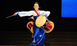 长鼓舞是哪些民族的舞蹈 长鼓舞是哪个民族的民族舞蹈