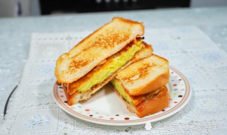 用鸡蛋吐司做早餐怎么做（用鸡蛋吐司做早餐怎么做视频）