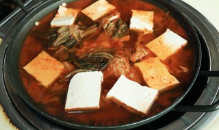 泡菜豆腐砂锅怎么做 泡菜豆腐砂锅怎么做才好吃