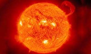 太阳耀斑发生在太阳的哪一个层（太阳耀斑发生在太阳的什么层）