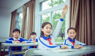 满城尽戴黄金甲是什么季节(满城尽带黄金甲描述的是什么季节)