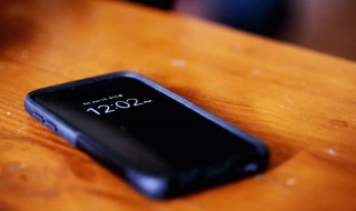 手机屏幕字体滚动（电子屏滚动字幕显示屏）