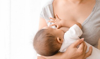 母乳喂养的小技巧（母乳喂养的小技巧和方法）