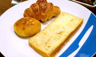 北海道牛乳小面包的做法（北海道牛奶面包的做法）