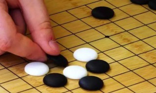 玩五子棋的必胜小技巧（玩五子棋诀窍）