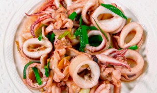 鱿鱼须炒海鲜菇怎么做 鱿鱼炒海鲜菇的做法