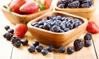 蓝莓怎么洗怎么吃（蓝莓一天最多可以吃多少个?）