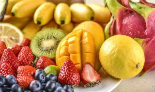 吃水果的最佳时间（吃水果的最佳时间是(  A.饭前 B.饭后 C.两餐之间）