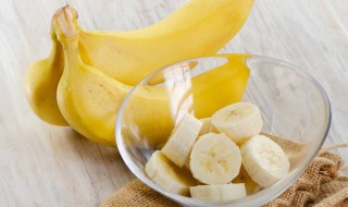 香蕉减肥的正确方法（纯牛奶香蕉减肥法三天瘦六斤）