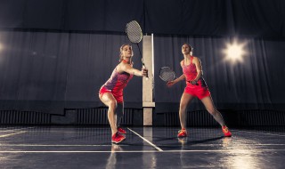 羽毛球网高度为多少厘米 羽毛球网高度为多少厘米高