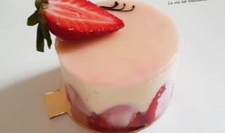 法式草莓慕斯蛋糕怎么做 法式草莓慕斯蛋糕的做法