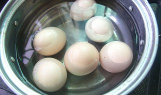 吃醋泡鸡蛋要注意什么 吃醋泡鸡蛋有副作用吗