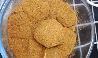 如何制作好吃的黄豆粉糯米糍粑 黄豆粉糯米糍的做法
