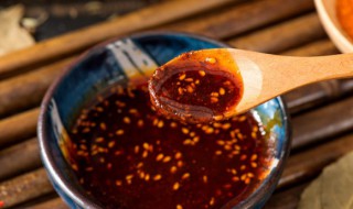 如何制作好吃的香炸辣椒油 如何制作好吃的香炸辣椒油呢