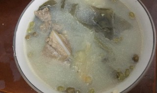 绿豆排骨汤的做法（莲藕绿豆排骨汤的做法）