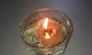 蜡烛放在水里为什么不会灭 蜡烛放在水里为什么不会灭火