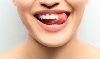 牙黄有牙垢怎么能去掉小窍门 牙黄有牙垢怎么能去掉小窍门视频