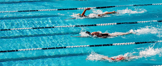为什么大赛的标准泳池水深要求三米（为什么国际游泳大赛的标准泳池都达到了三米水深）