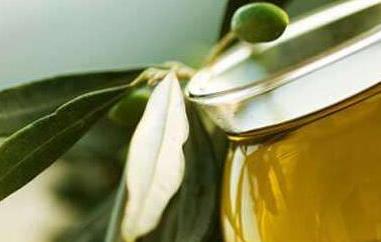 橄榄油炒菜的危害 橄榄油炒菜的危害炒菜哪种油好