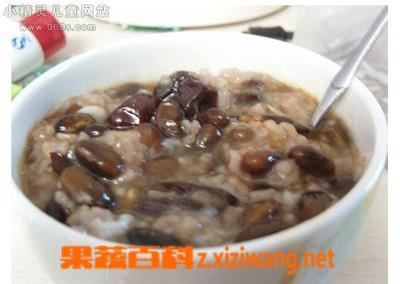 黑豆煮糯米的功效与作用 黑豆煮糯米的功效与作用及禁忌