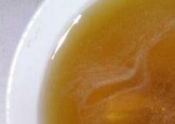 乌桕花蜂蜜的功效与作用（乌桕花蜂蜜的功效与作用及禁忌）