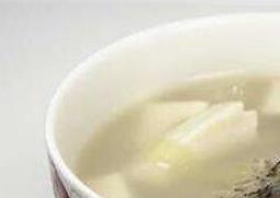 鲫鱼汤的功效与作用 鲫鱼汤的功效与作用鲫鱼汤怎么做