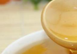 土蜂蜜的十大功效(土蜂蜜的十大功效语音版)