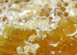 土蜂蜜的功效与作用有哪些 土蜂蜜的功效与作用有哪些呢
