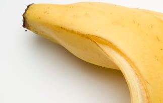 香蕉皮的功效与用法（香蕉皮的功效与用法）