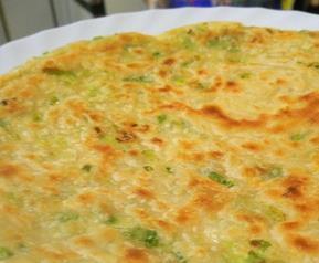 葱油饼的材料和做法(葱油饼的材料和做法窍门)