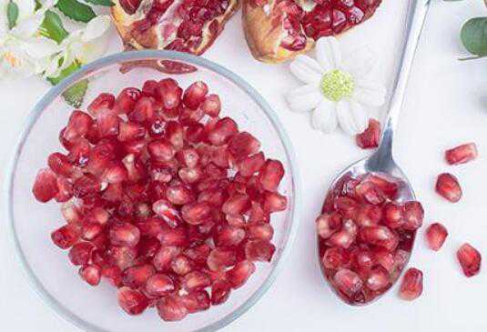 石榴籽能吃吗 石榴籽怎么吃好