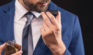 香氛如何散香好点(如何挑选香氛)