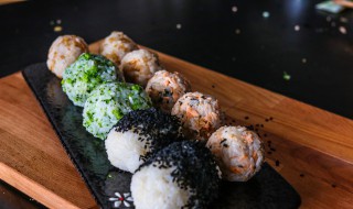 台湾饭团里面包些什么(台湾饭团食材)