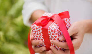 老公本命年送什么好（虎年本命年送什么好）
