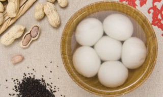 煮汤圆需要放糖吗（煮汤圆要先放糖吗）